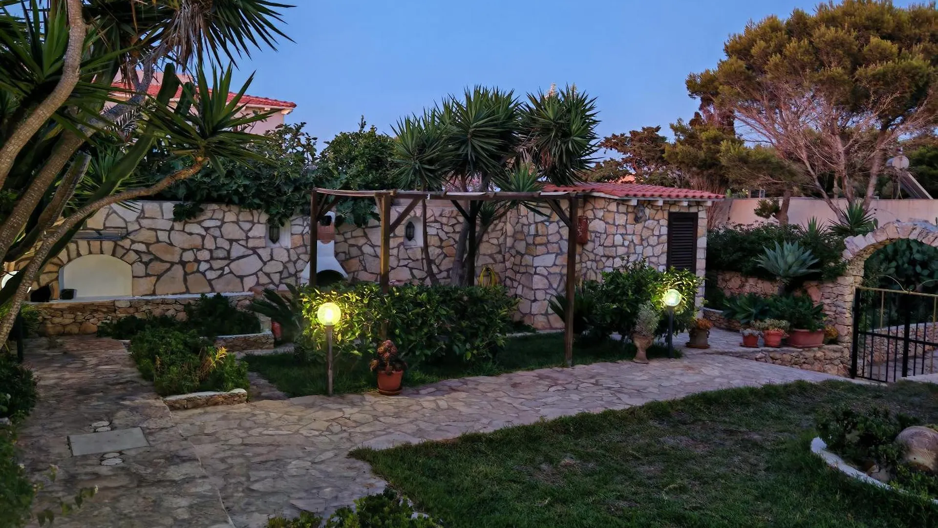 Casa Nel Verde Лампедуза Италия